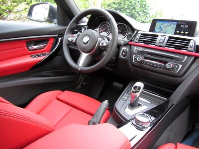 Interior red 3 series
