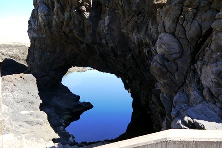 Mirroring seixal waters