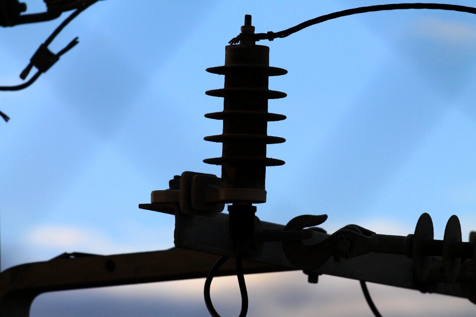 Lighting shock electric
