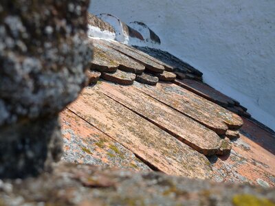 Roofing building beaver tails