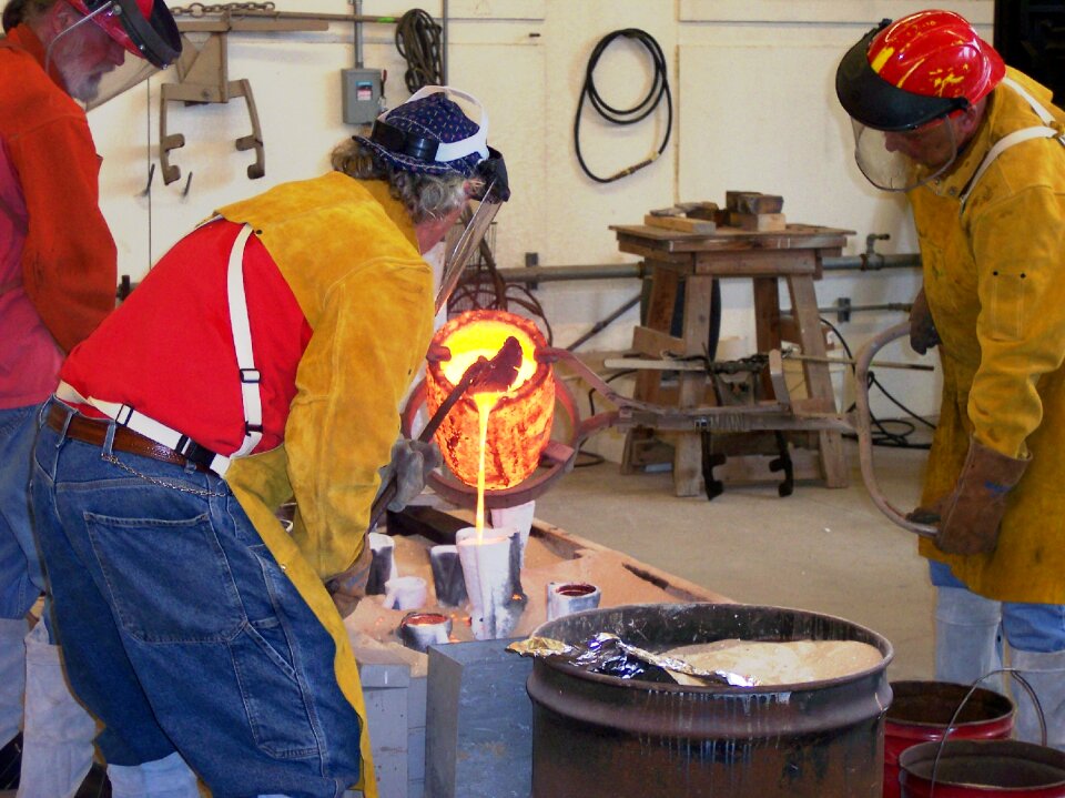 Iron artists crucible