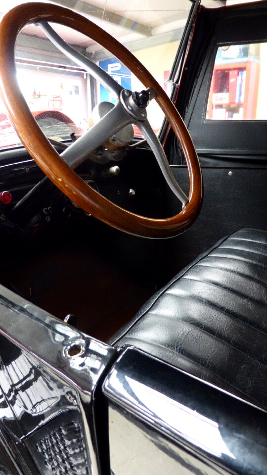 Auto oldtimer black