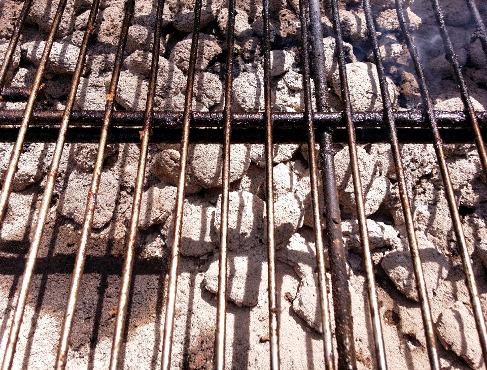 Barbecue picnic grill