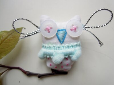 Crafts sewing buttons