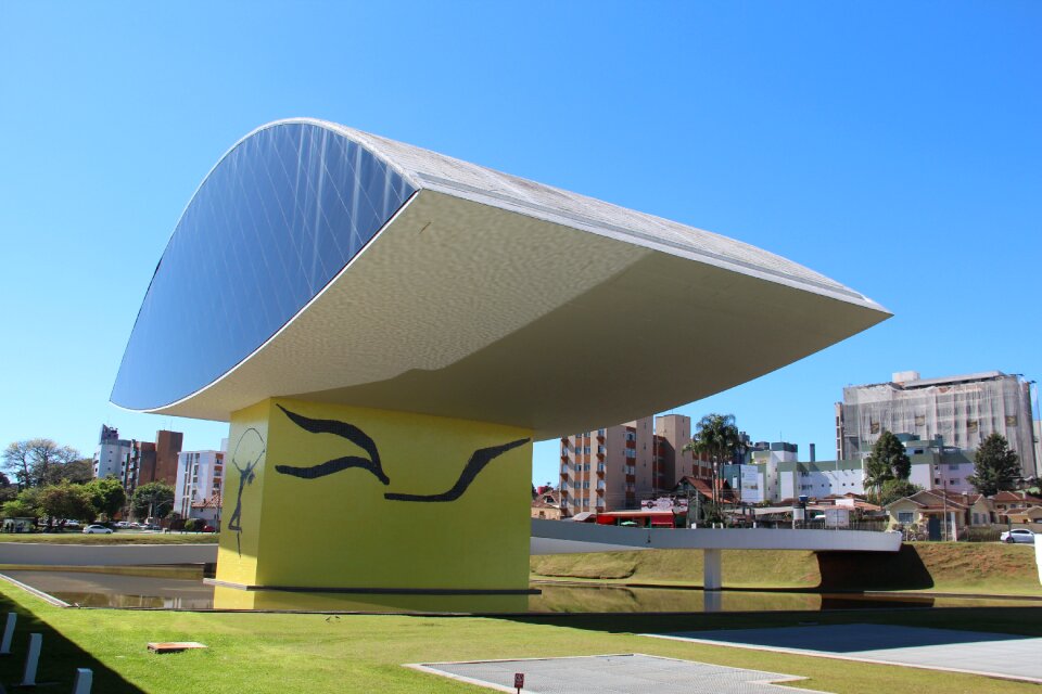 Oscar niemeyer museum of the eye brazil