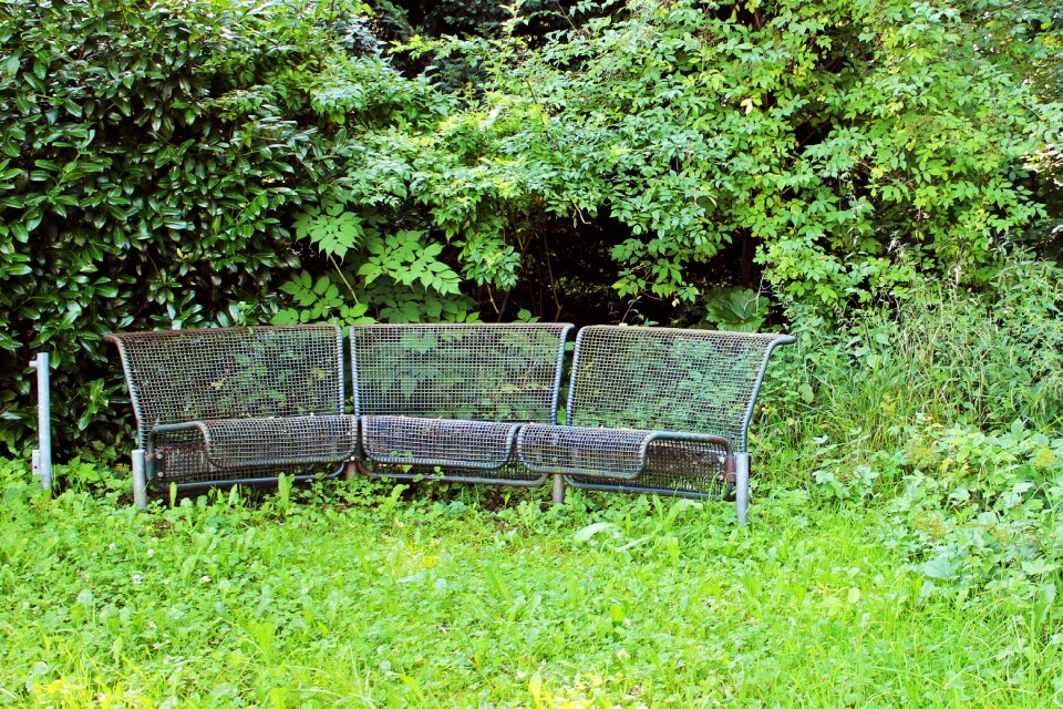 Bench metal bench steel grid