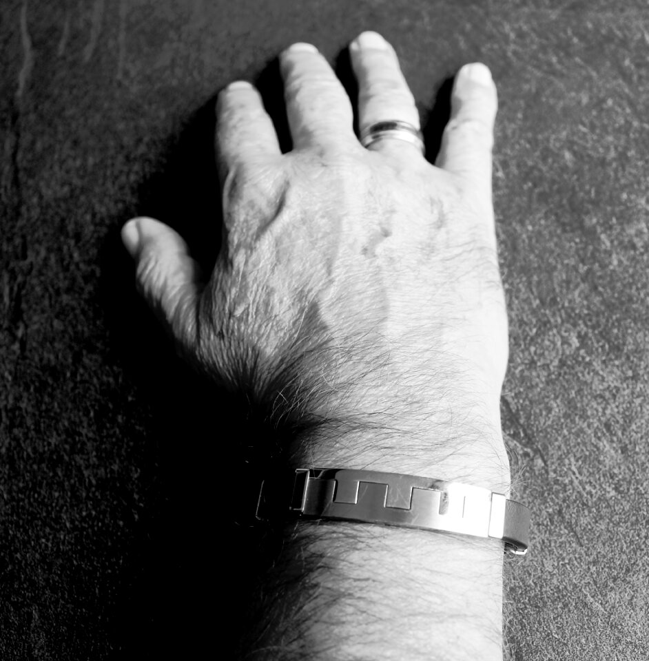 Bracelet ring right hand