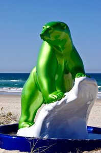 Bear sculpture art
