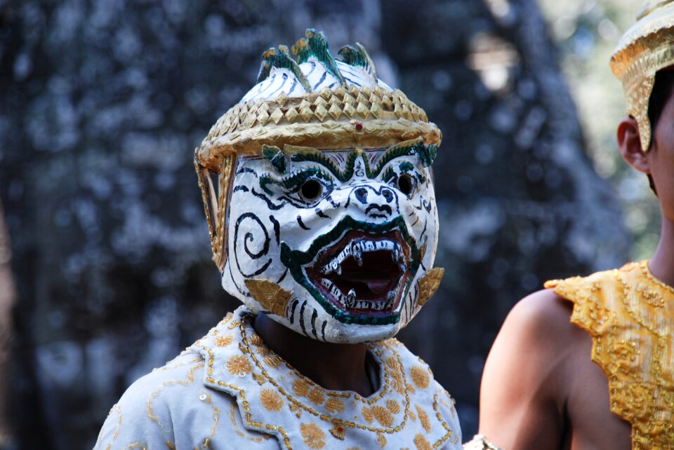 Performance tourism folklore