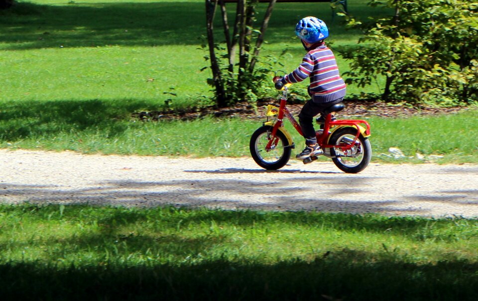 Cyclists cycle path bike photo