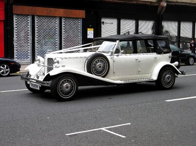 White chrome ribbon