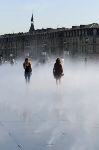 Bordeaux place de la bourse fountain photo