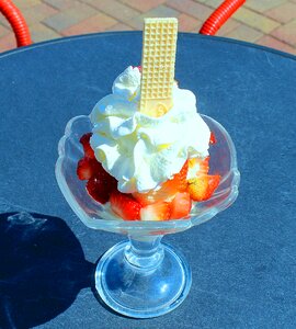 Strawberries ice cream ice