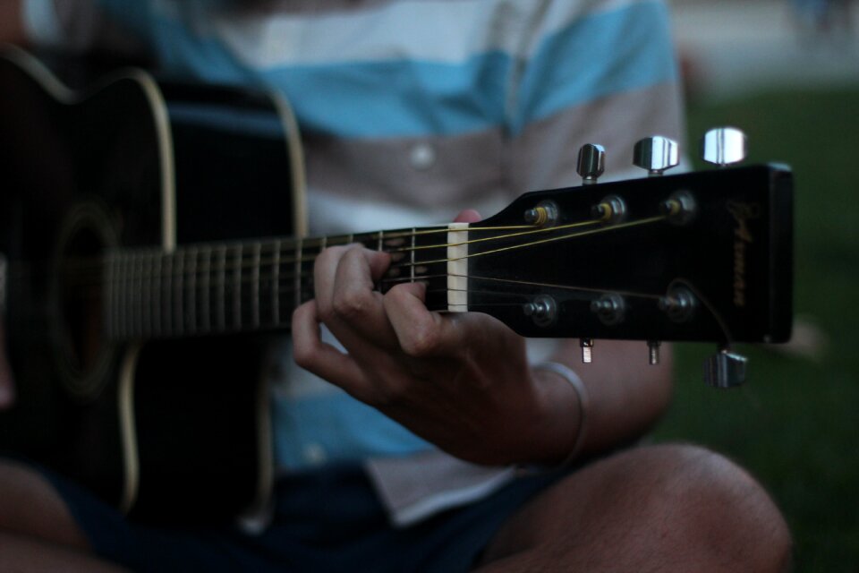 Guitar hand concert