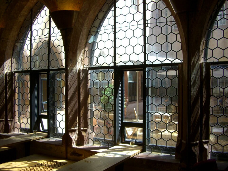 Light shadow courtyard