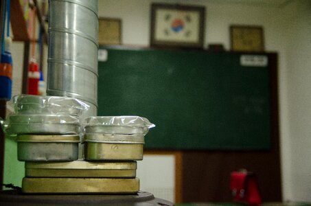 Lunch box blackboard stove