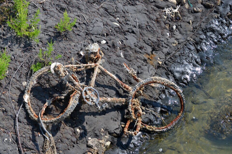 Rust rusted river