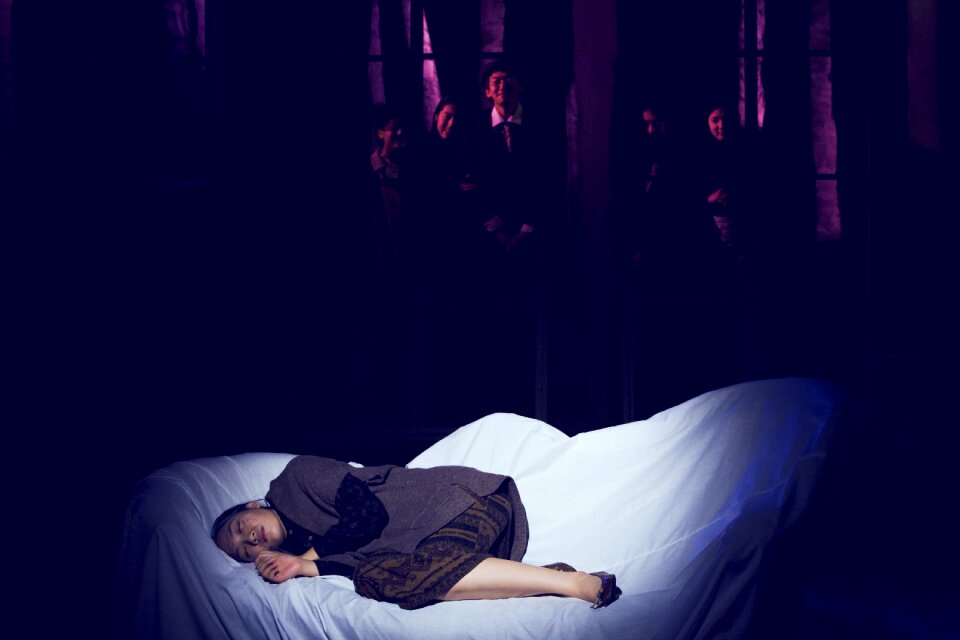 Theatre monologue death