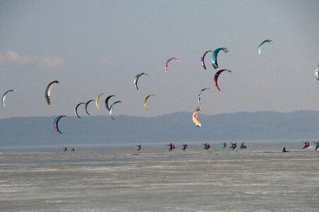 Kitesurfing ice lagoon