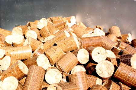 Firewood heat fire