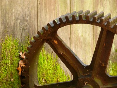 Metal iron wheel photo