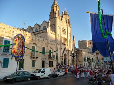 Tradition move church