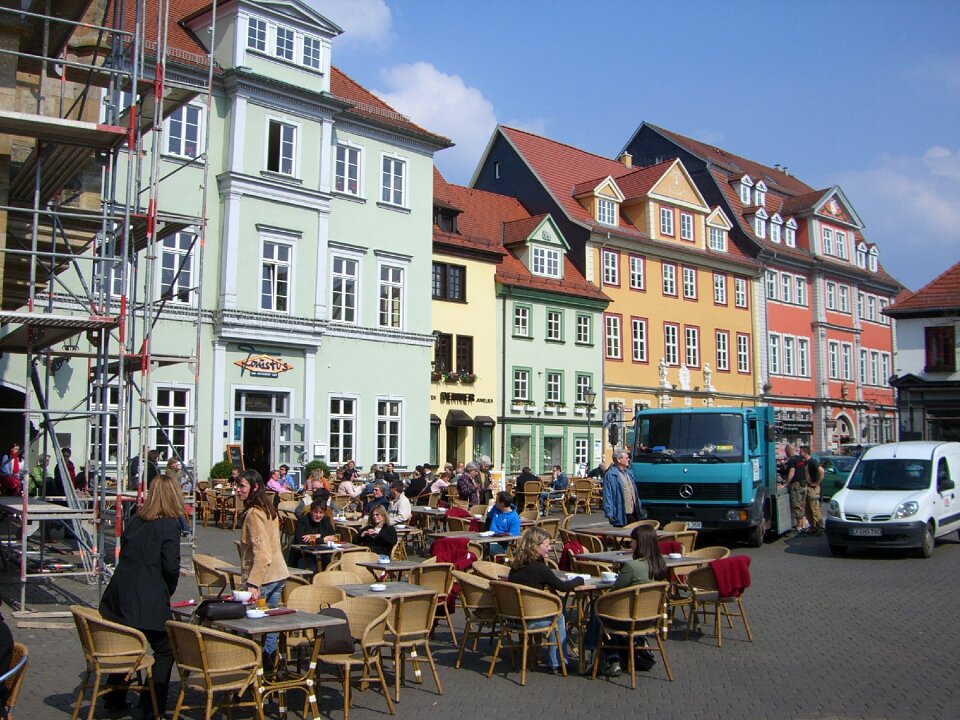 Building facade marketplace