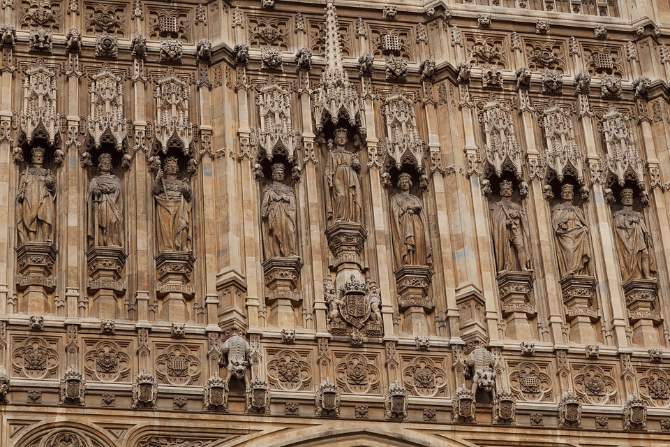 Building cathedral church