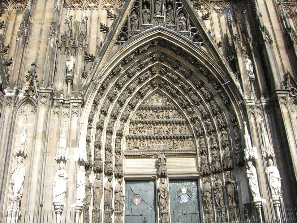 Cologne cathedral landmark places of interest