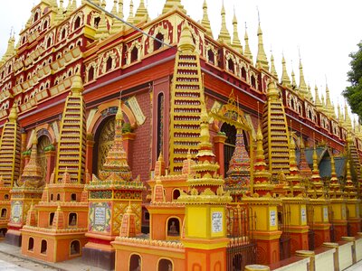 Buddhism burma gold