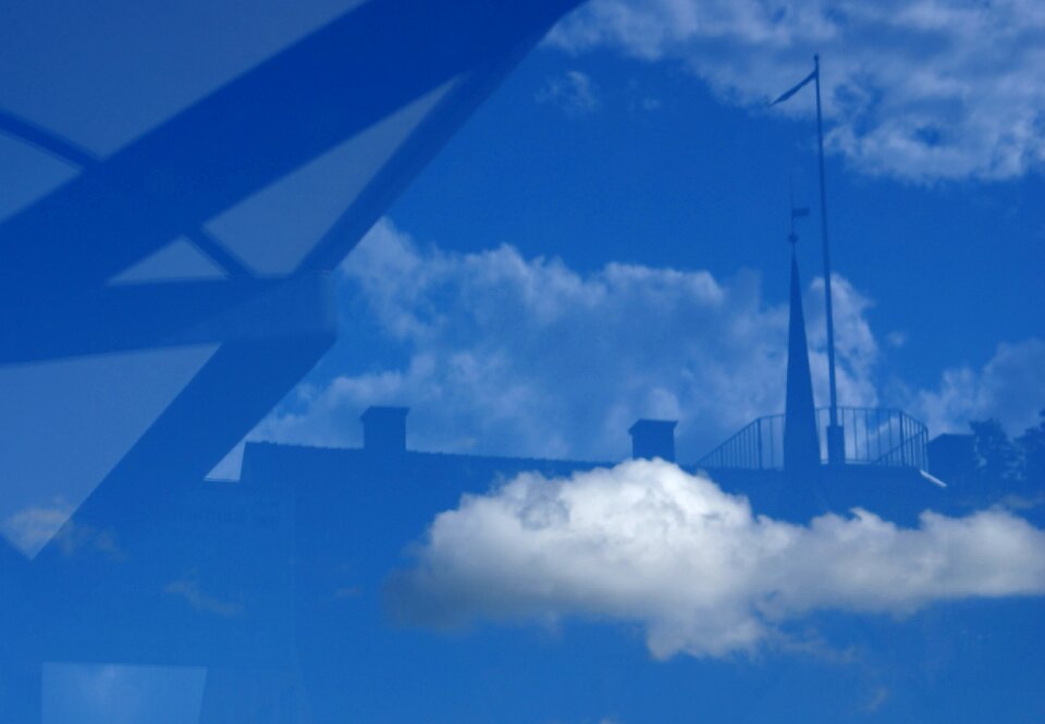 Cloud uppsala bus shelter