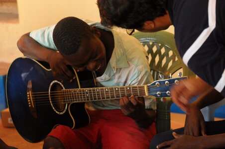 School of music mozambique guitar lesson