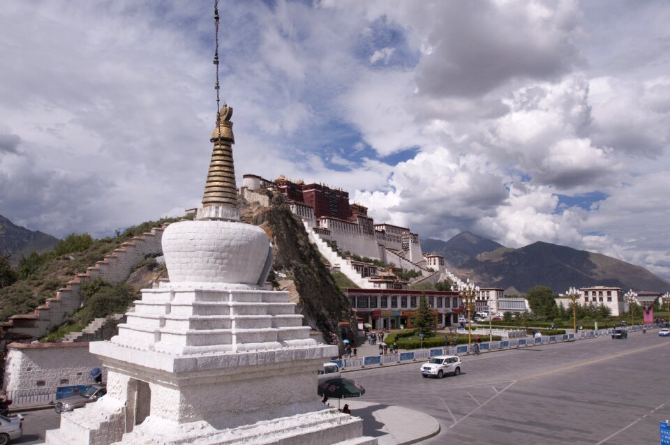 Tibetan potala palace lhasa