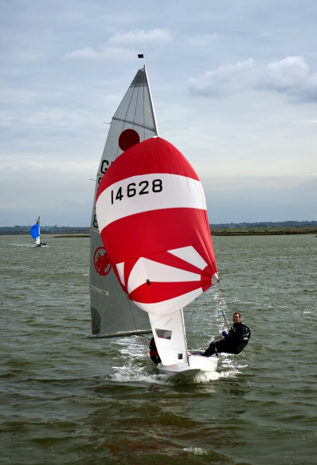 Spinaker yachtsmen norsey island