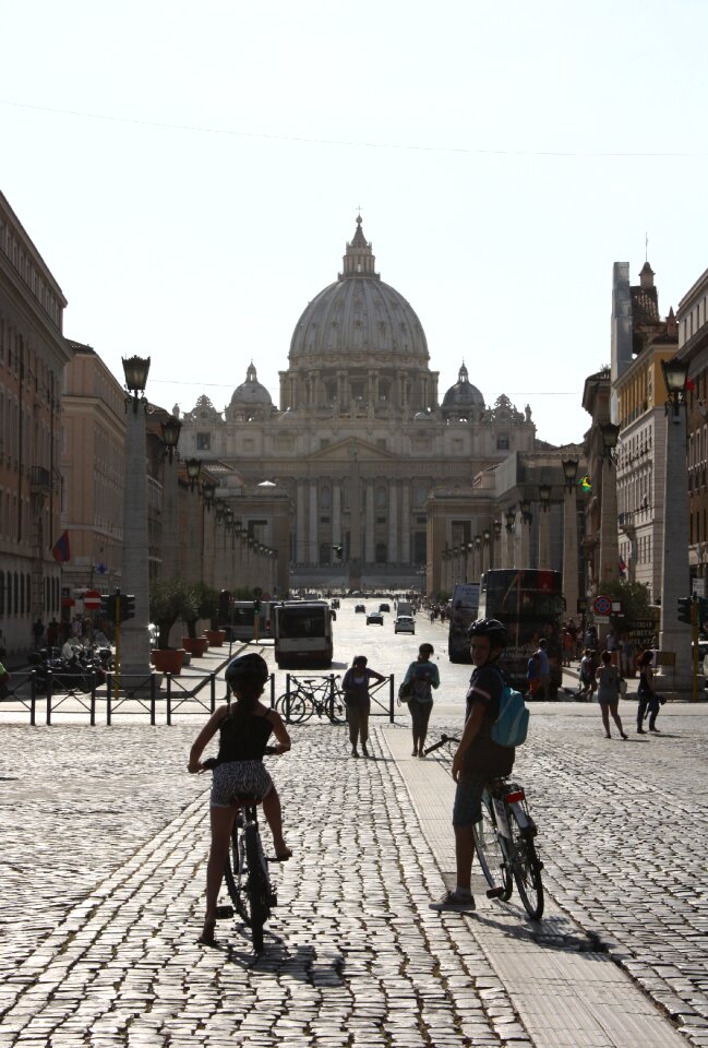 Rome road tourists