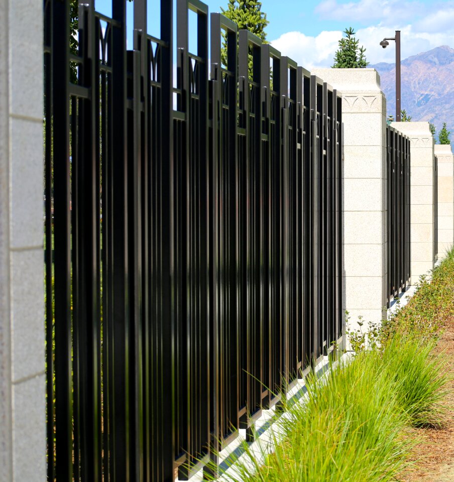 Metal wall barricade