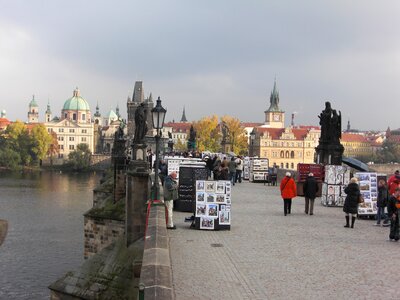 Facade architecture bridge