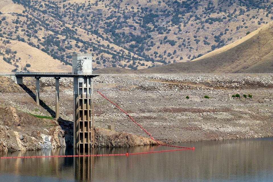 Success lake california usa