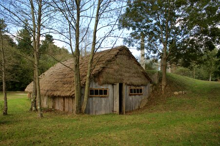 House haystack wood
