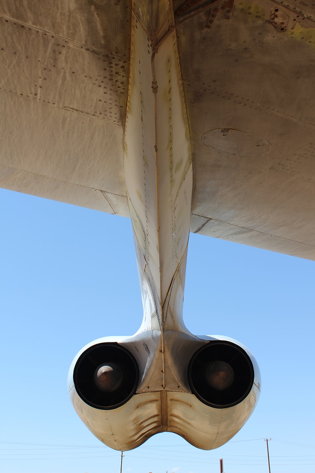 Flight bomber aircraft