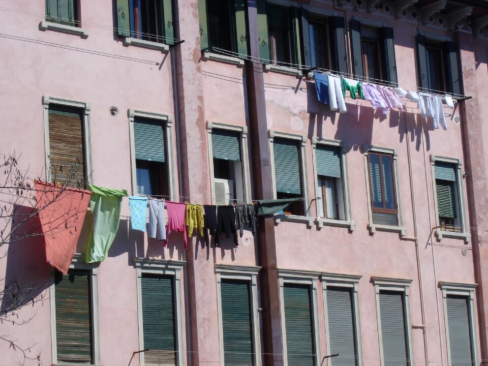 Italy house wash