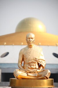 Buddhism phramongkolthepmuni dhammakaya pagoda