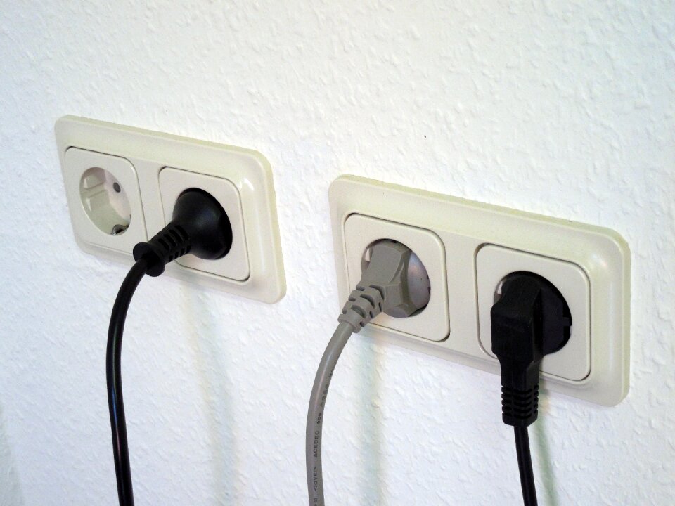 Energy power consumption plug