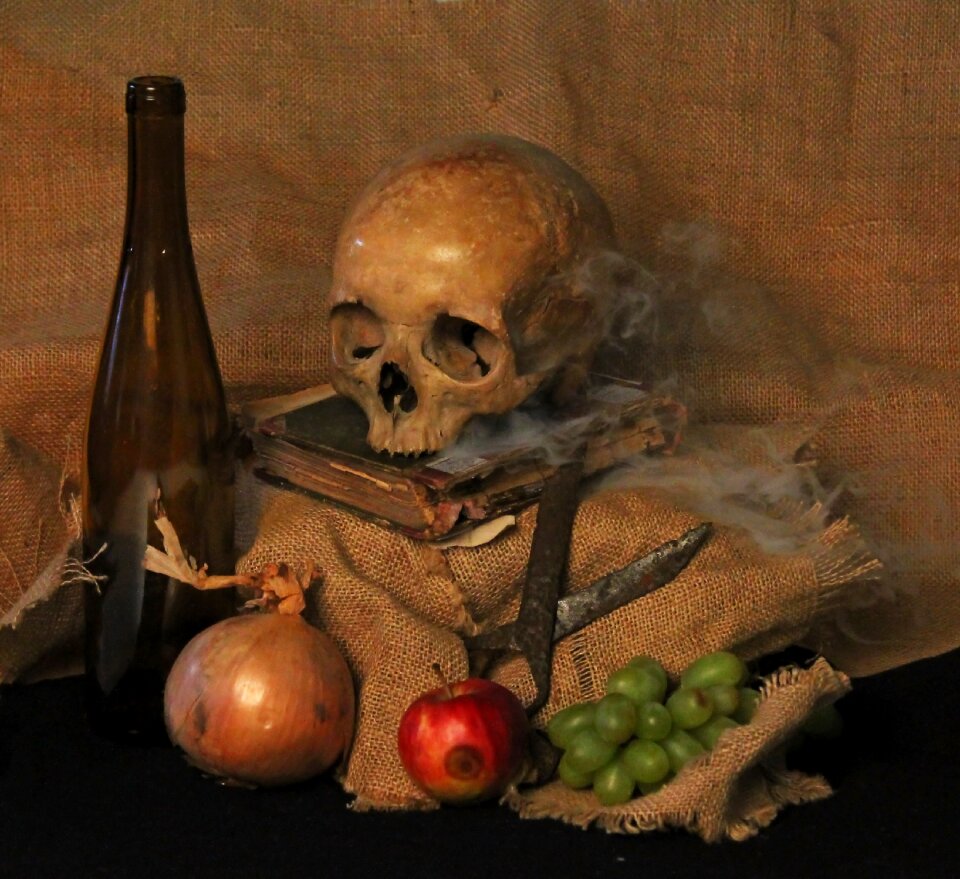 Still life skull smoke