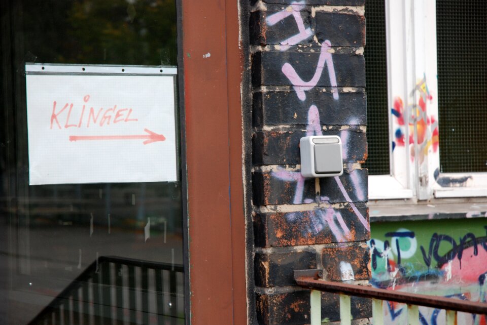 Doorbell front door door opener