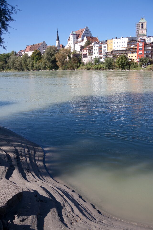Bank architecture river