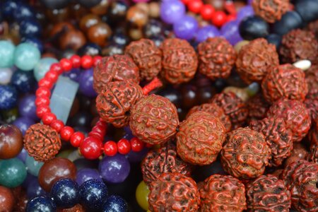 Beads pendant desktop