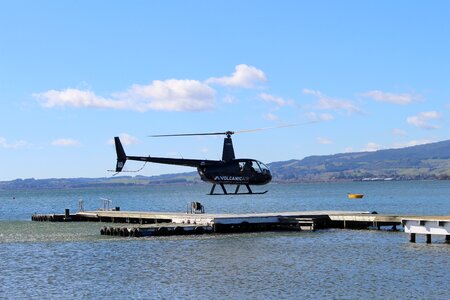 Helicopter rotorua lake