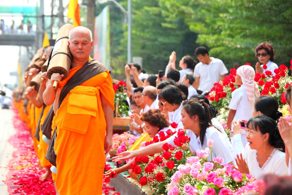 Walk orange robes