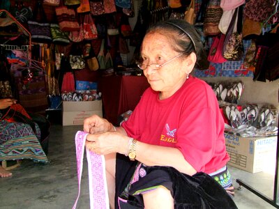 Shop market abroad